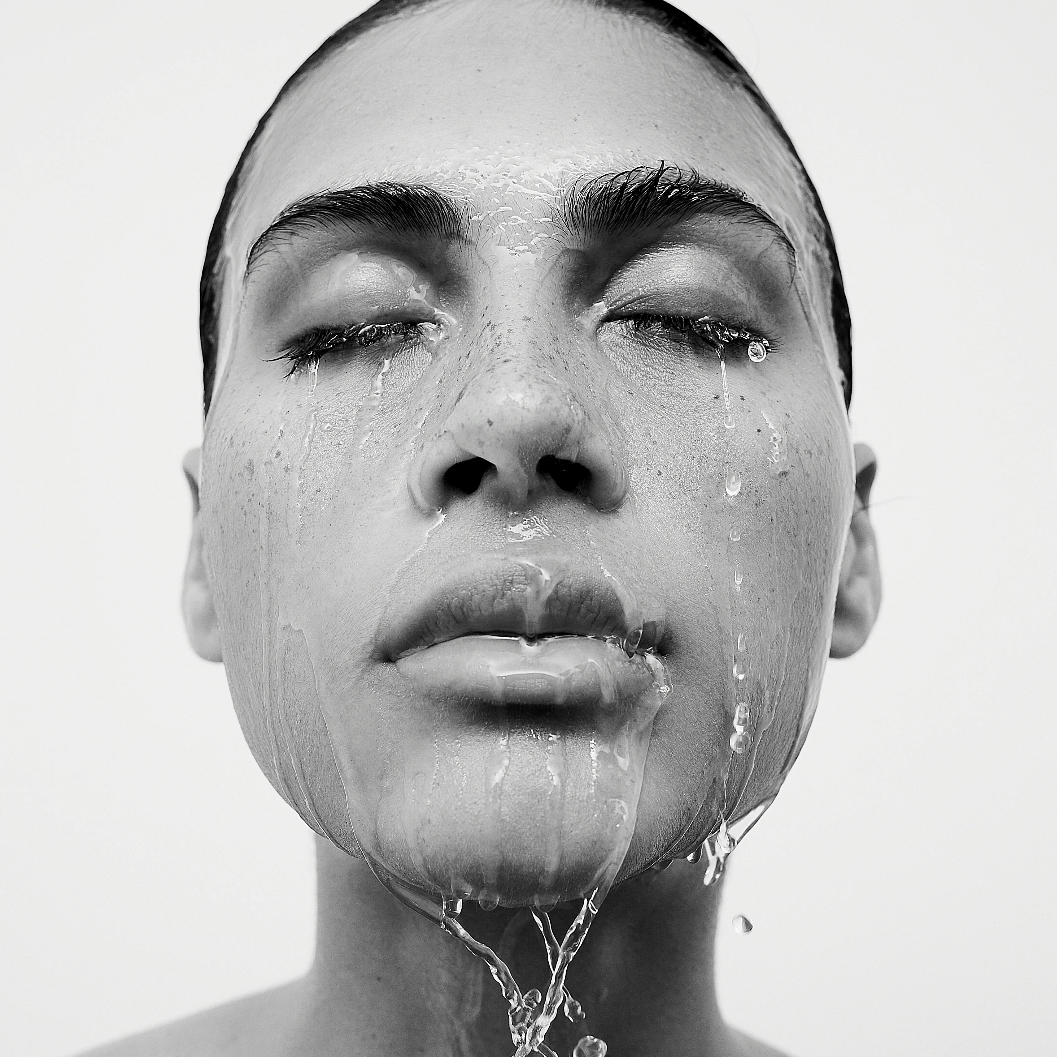 HYDRATING FACE CLEANSER - Image 4